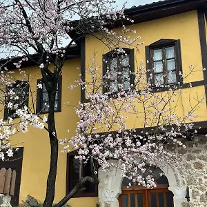 Hotel Nesti Inside Of Castle, Krujë